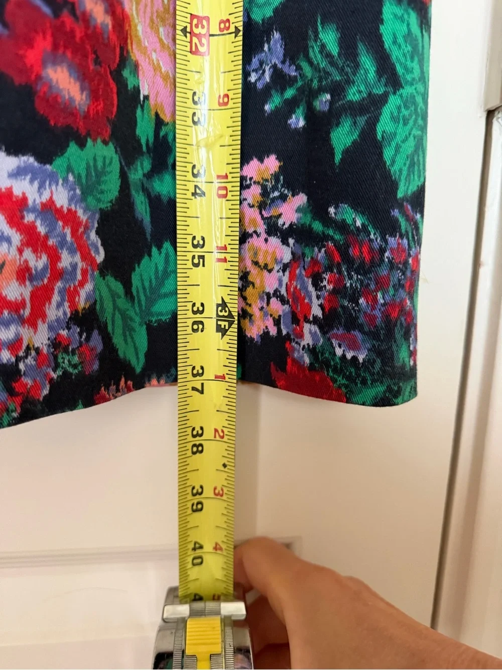 Black Floral Sleeveless Sheath Dress